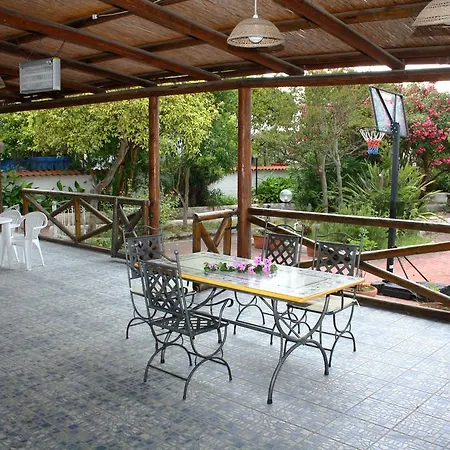 Rosa Ischia